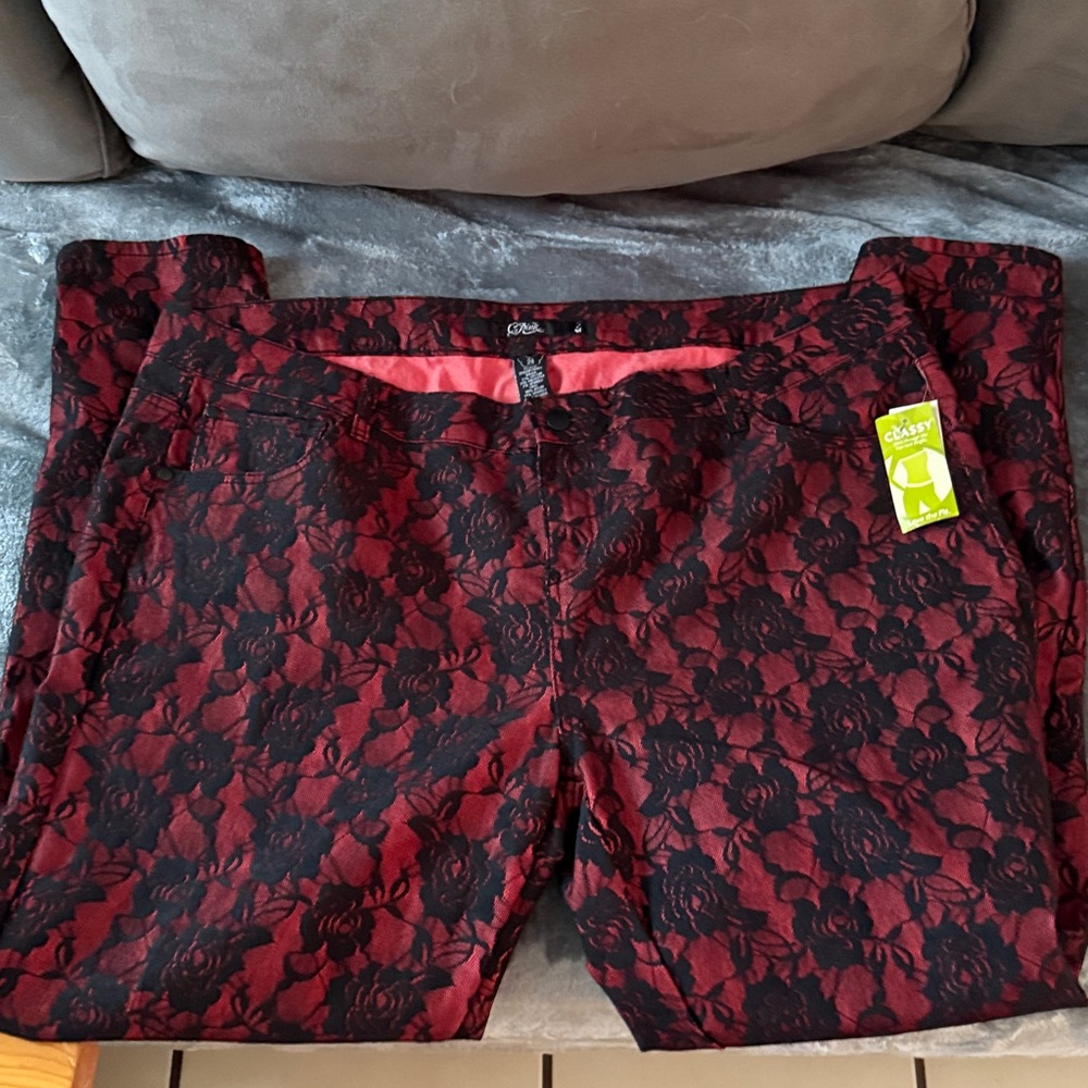 PINK Victoria's Secret Red and Black Floral Pants